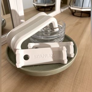 2 White 40oz OG Stanley Spinners, Handles, Lids